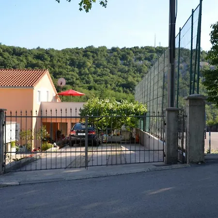 Lilly - Apartament