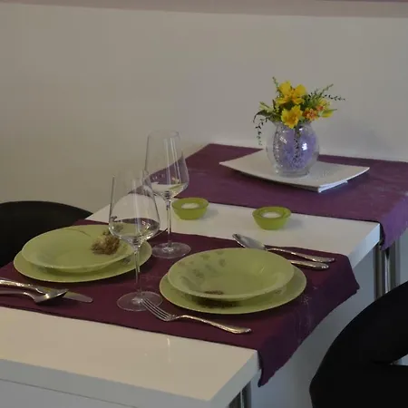 Apartament Lilly - *